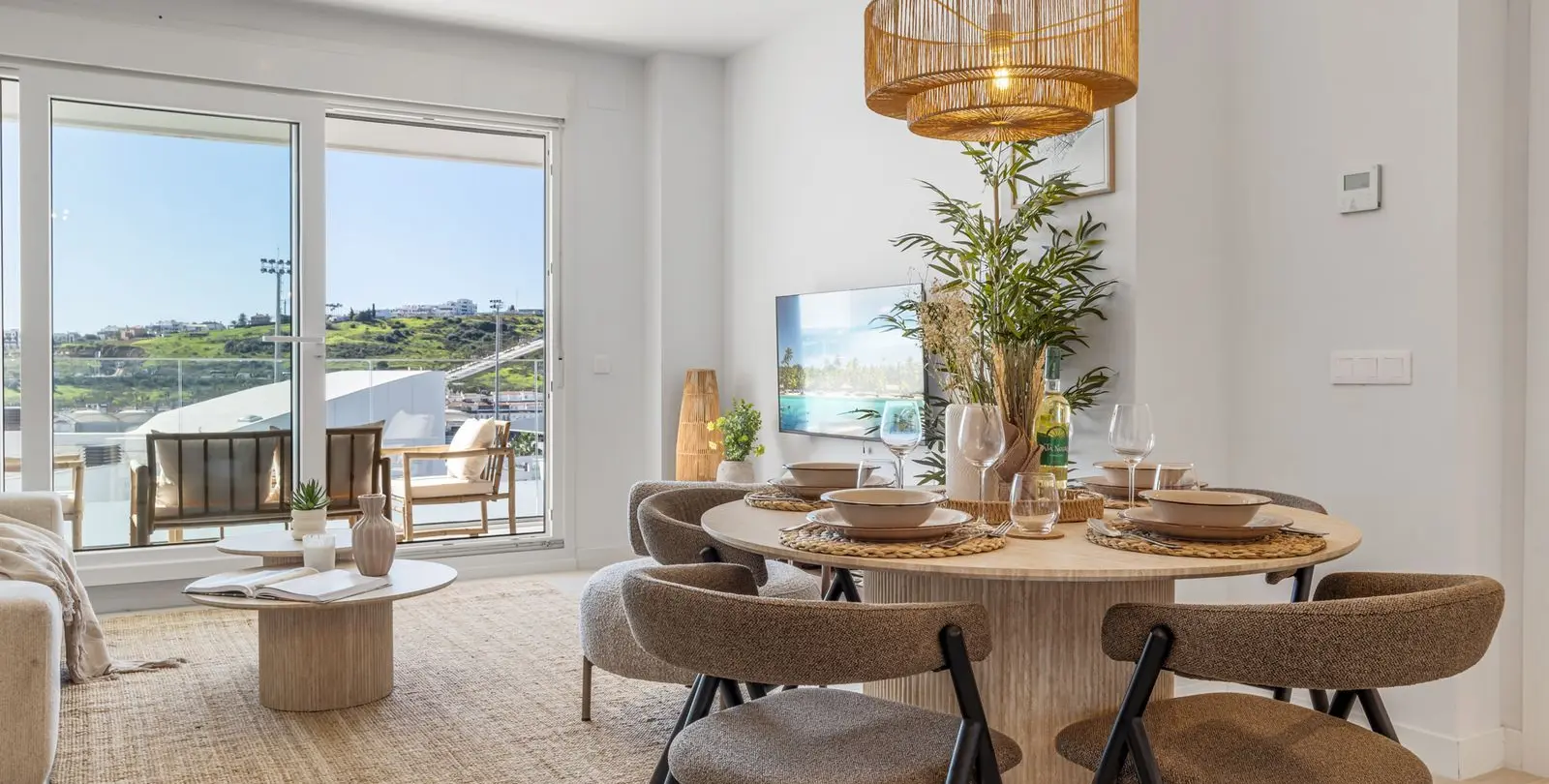 Venta de apartamento en planta baja en Estepona 1
