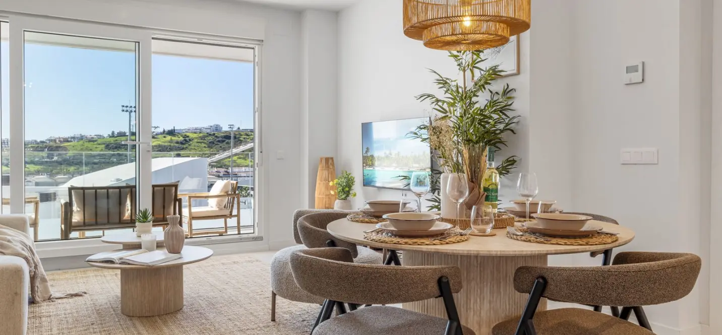 Venta de apartamento en planta baja en Estepona 0