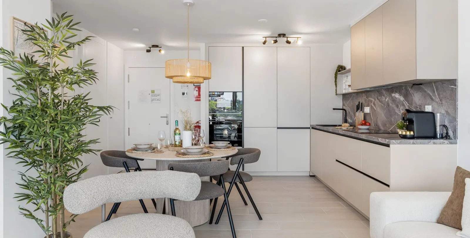 Venta de apartamento en planta baja en Estepona 6