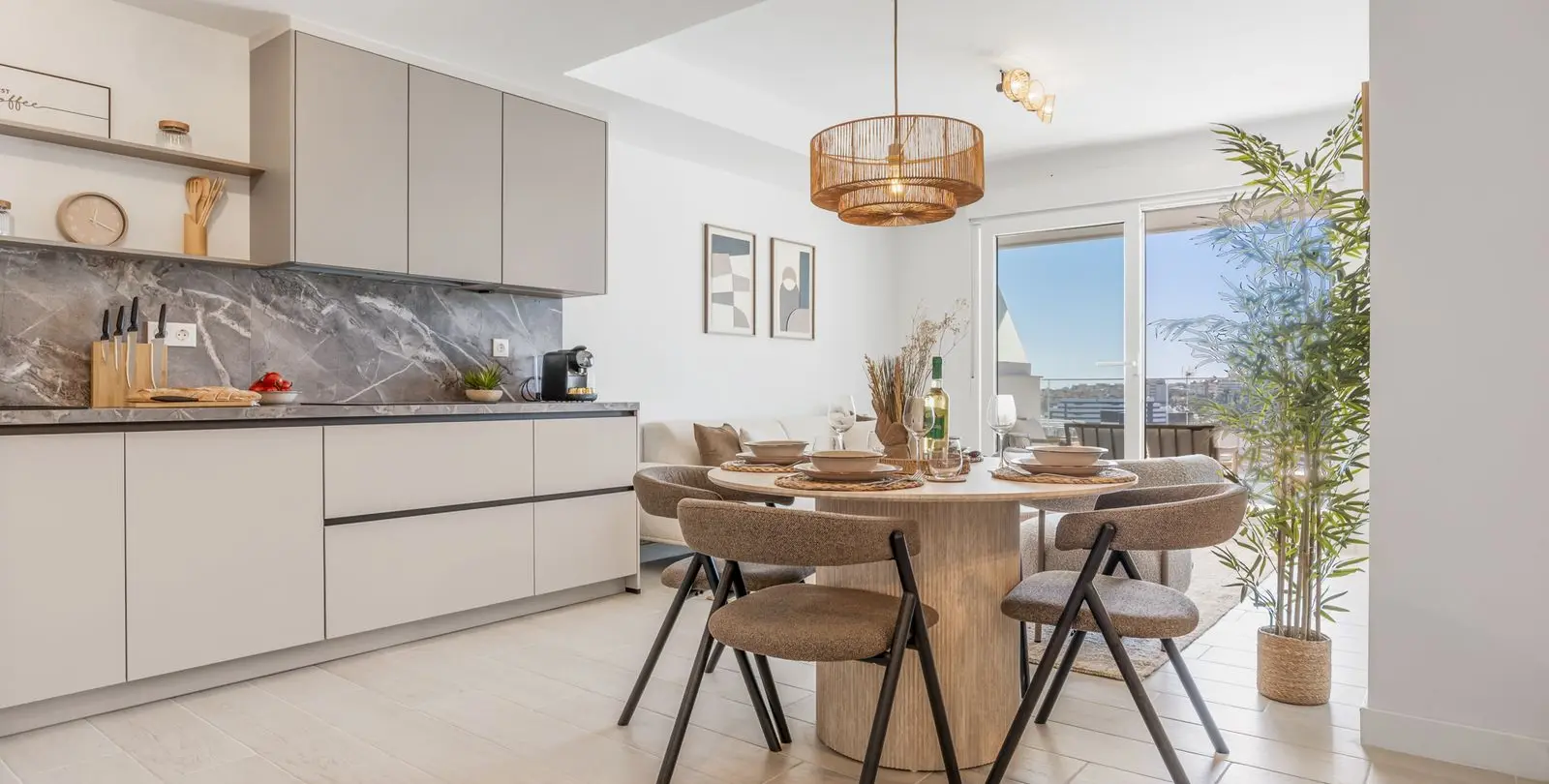 Venta de apartamento en planta baja en Estepona 7