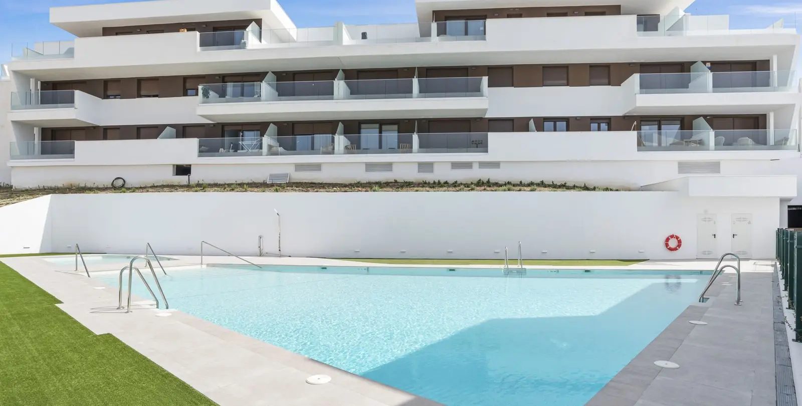 Venta de apartamento en planta baja en Estepona 23