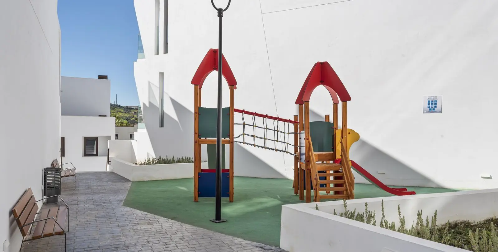 Venta de apartamento en planta baja en Estepona 27