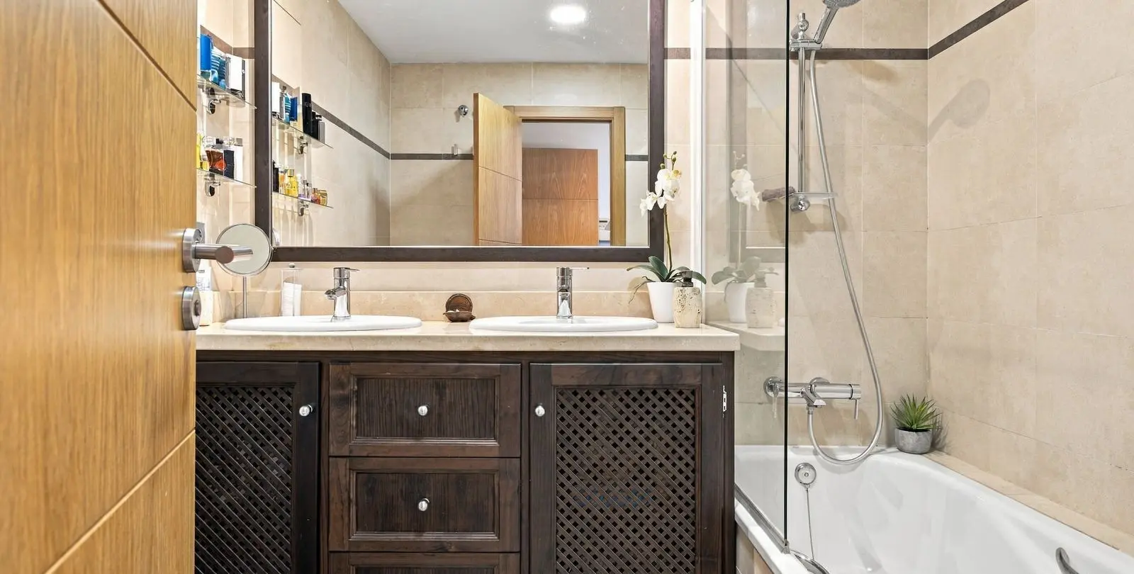 Sale of middle floor apartment in Benalmadena 6