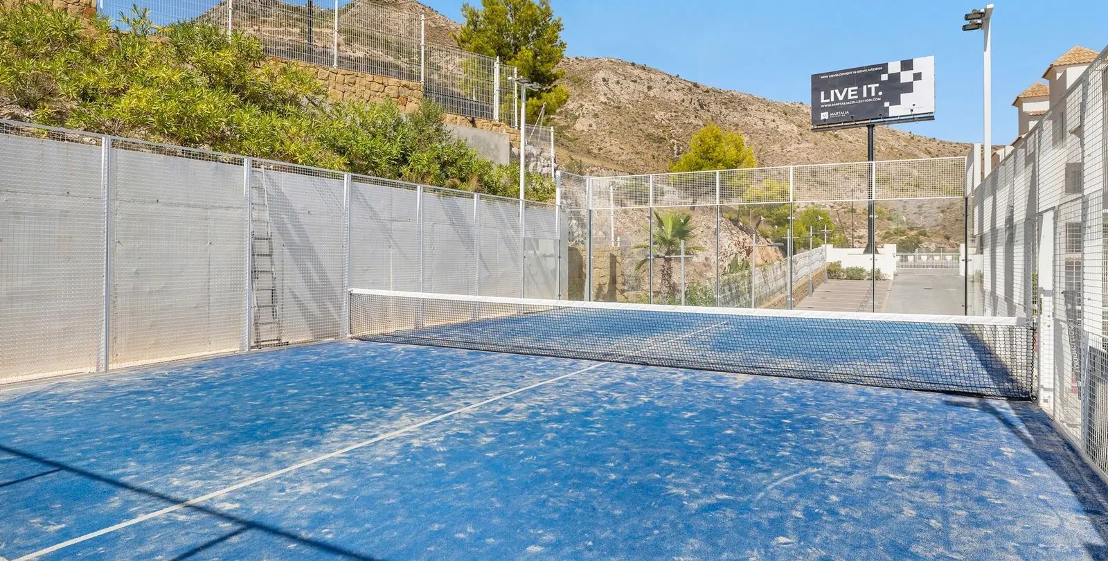 Sale of middle floor apartment in Benalmadena 14