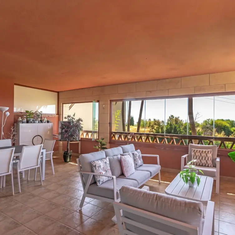 Sale of middle floor apartment in Benalmadena
