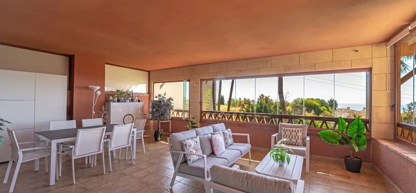 Sale of middle floor apartment in Benalmadena 4