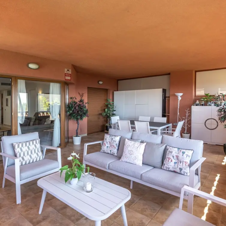 Sale of middle floor apartment in Benalmadena