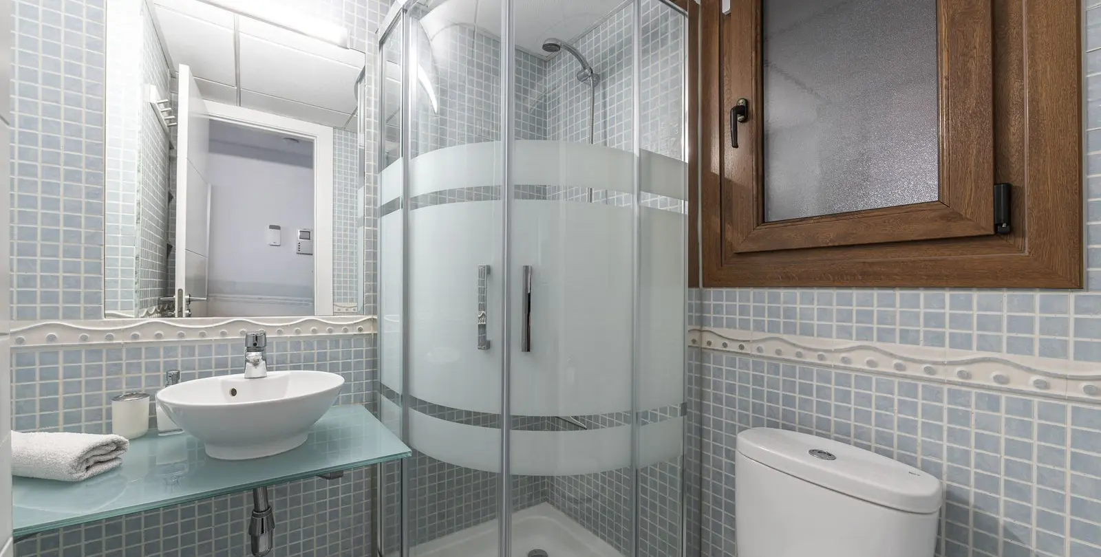 Sale of middle floor apartment in Benalmadena 17