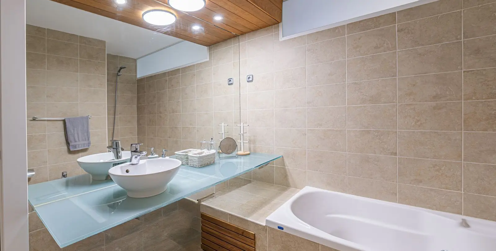 Sale of middle floor apartment in Benalmadena 19