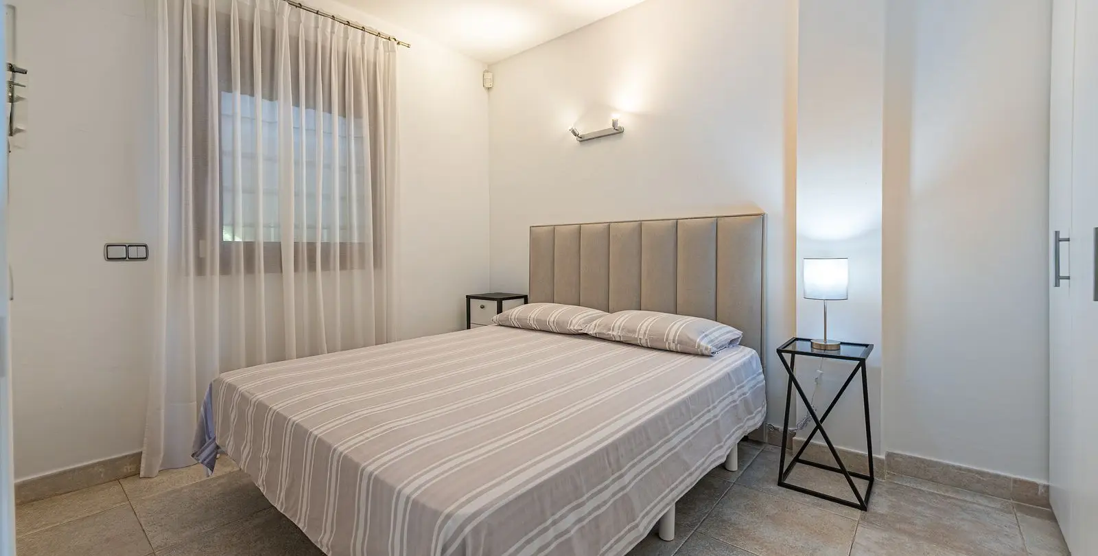 Sale of middle floor apartment in Benalmadena 20