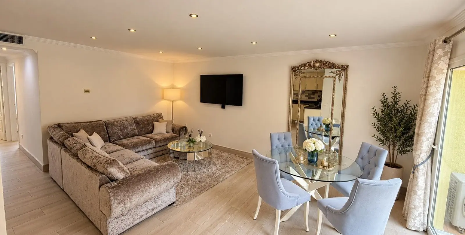 Venta de apartamento en planta baja en Nueva Andalucía 3