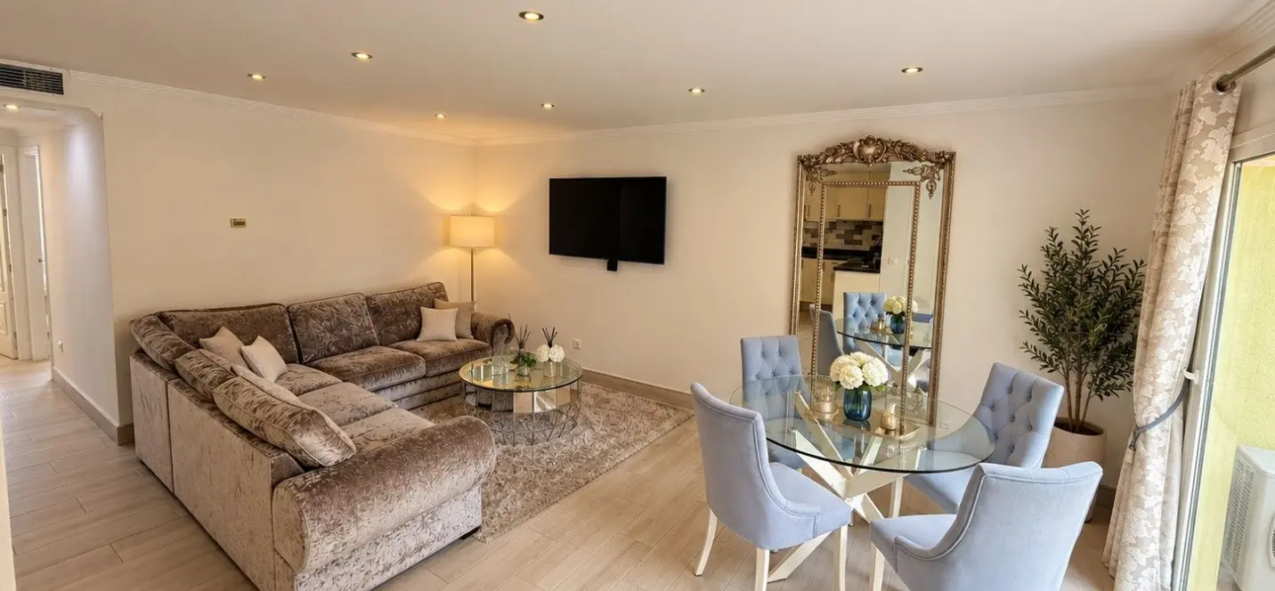 Venta de apartamento en planta baja en Nueva Andalucía 2