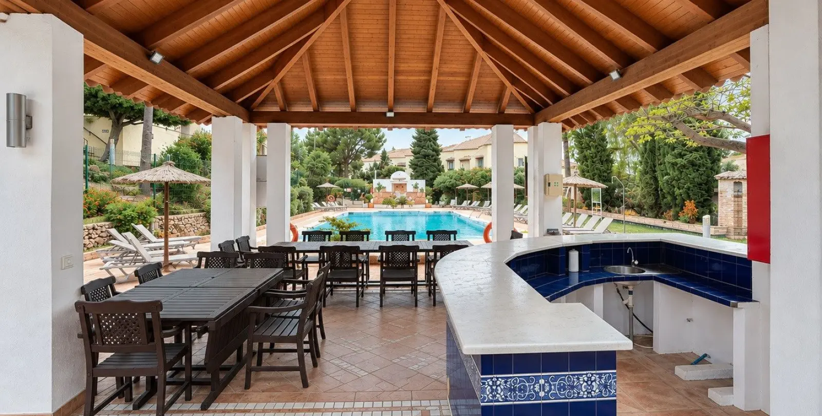 Venta de apartamento en planta baja en Nueva Andalucía 10