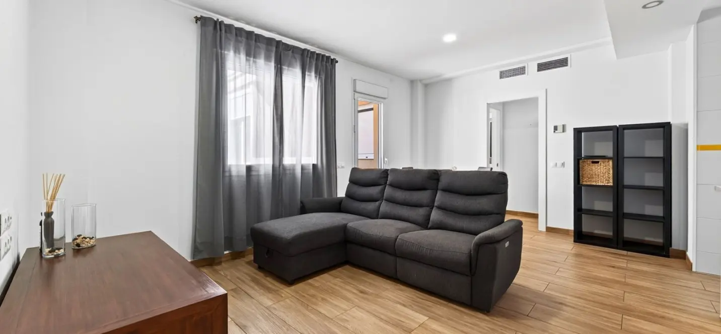 Venta de apartamento en planta media en Centro Histórico 2