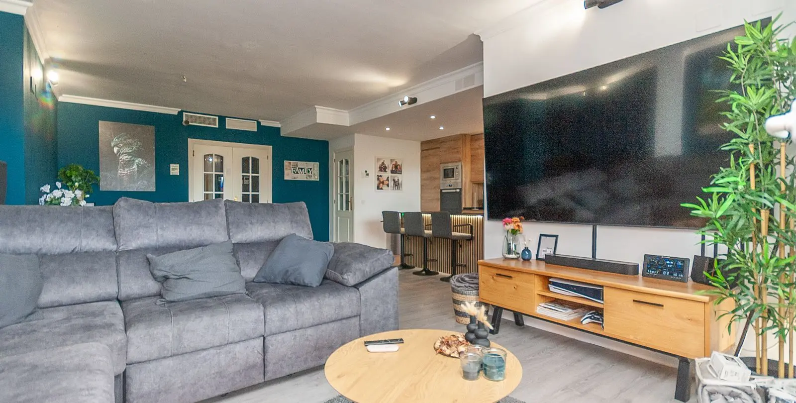 Sale of ground floor apartment in Elviria 2