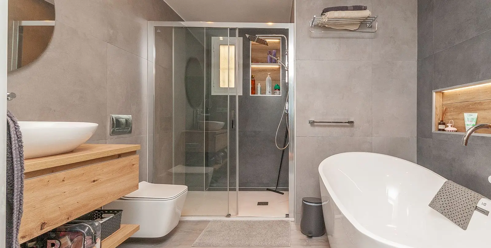 Sale of ground floor apartment in Elviria 5