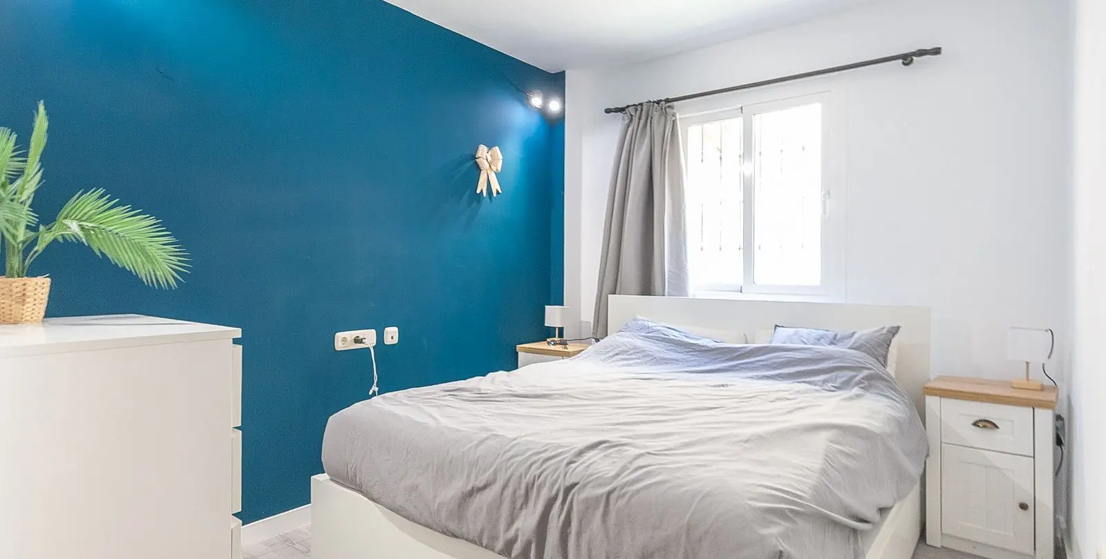 Sale of ground floor apartment in Elviria 6