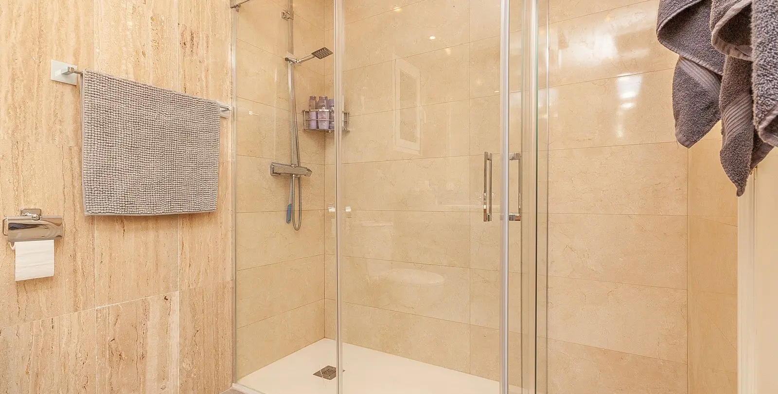 Sale of ground floor apartment in Elviria 13