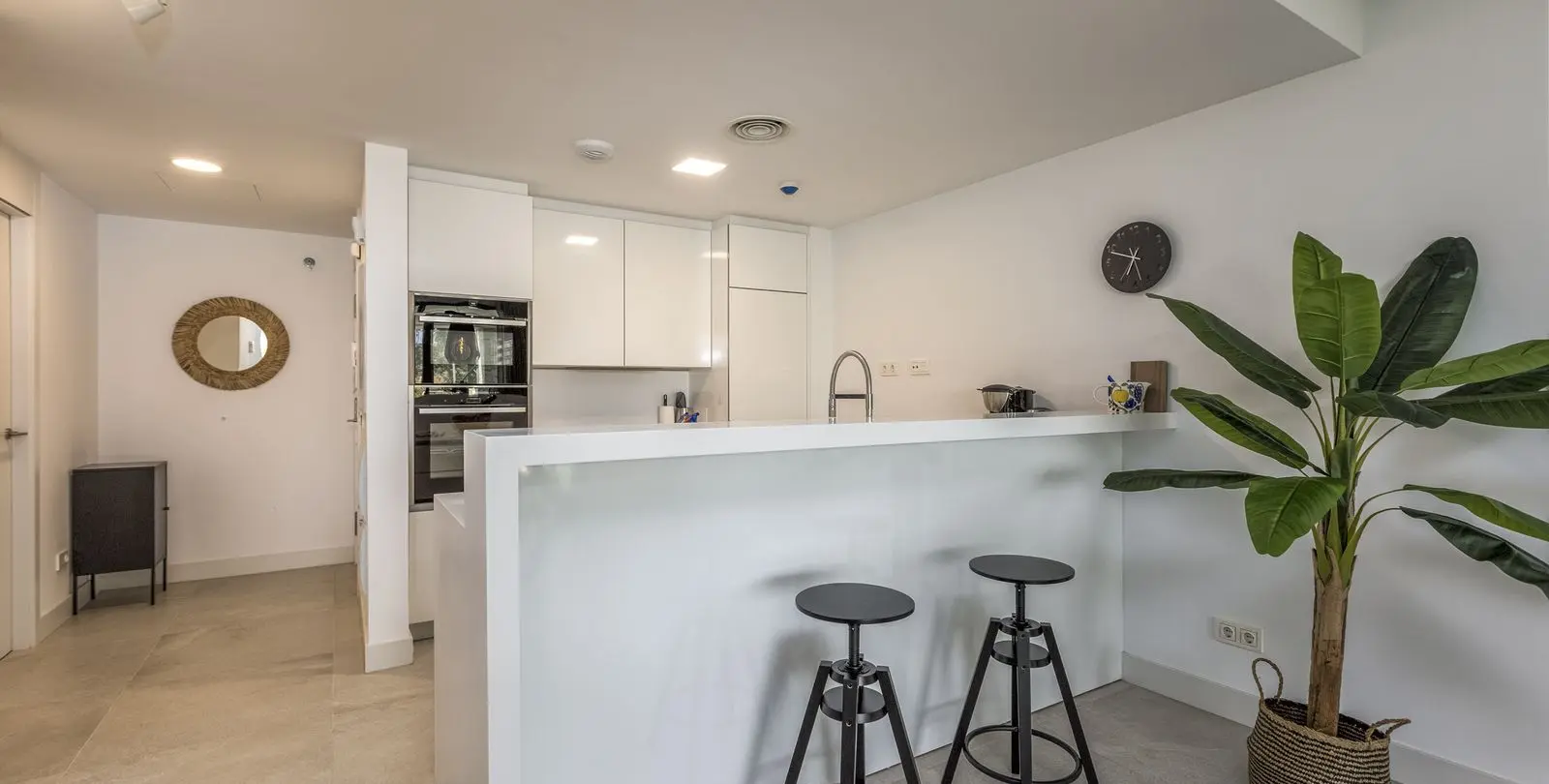 Sale of ground floor apartment in Cabopino 8