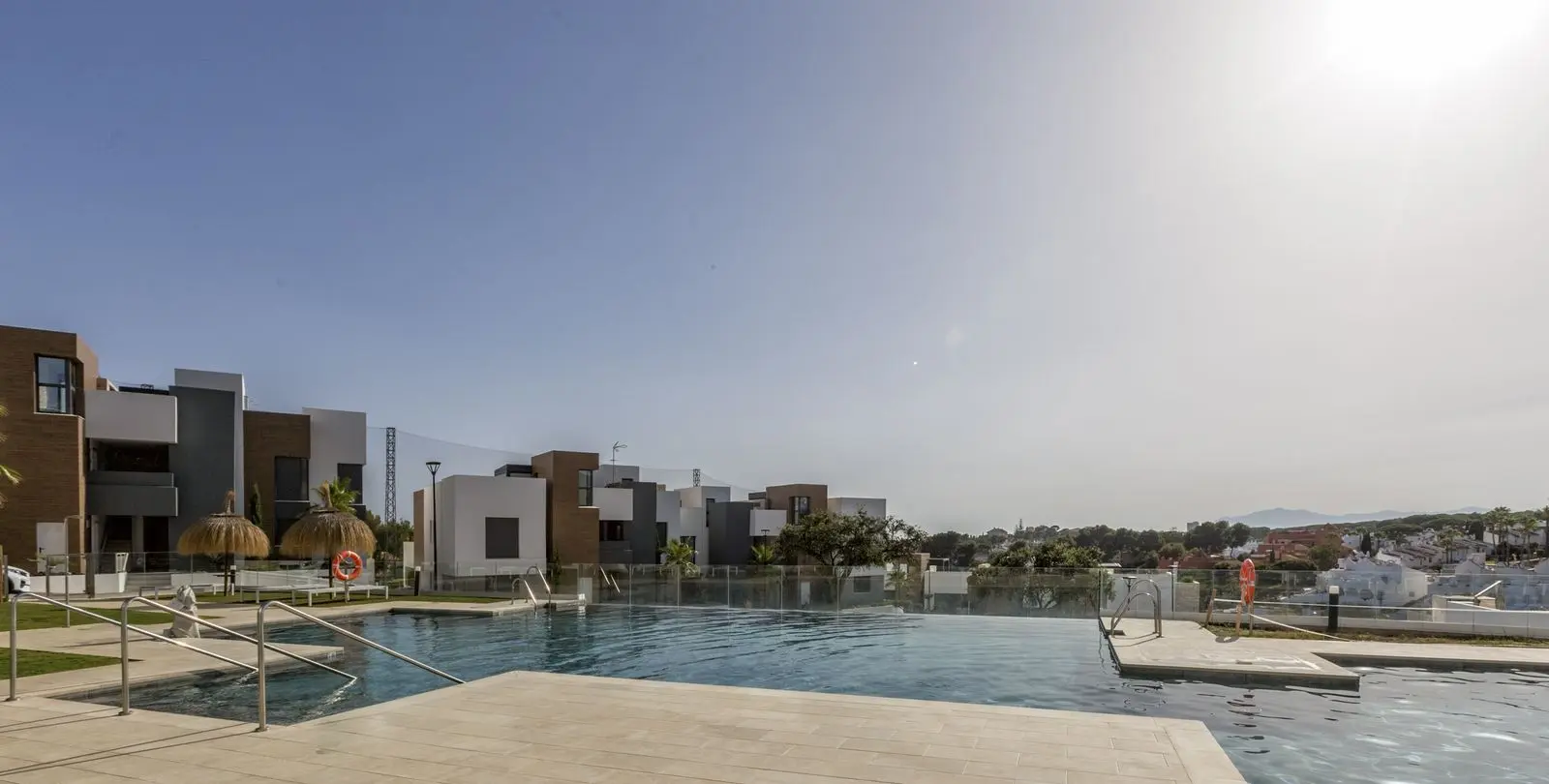 Sale of ground floor apartment in Cabopino 16