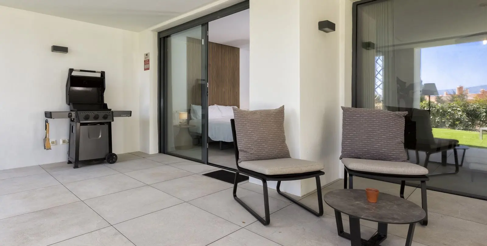 Sale of ground floor apartment in Cabopino 35