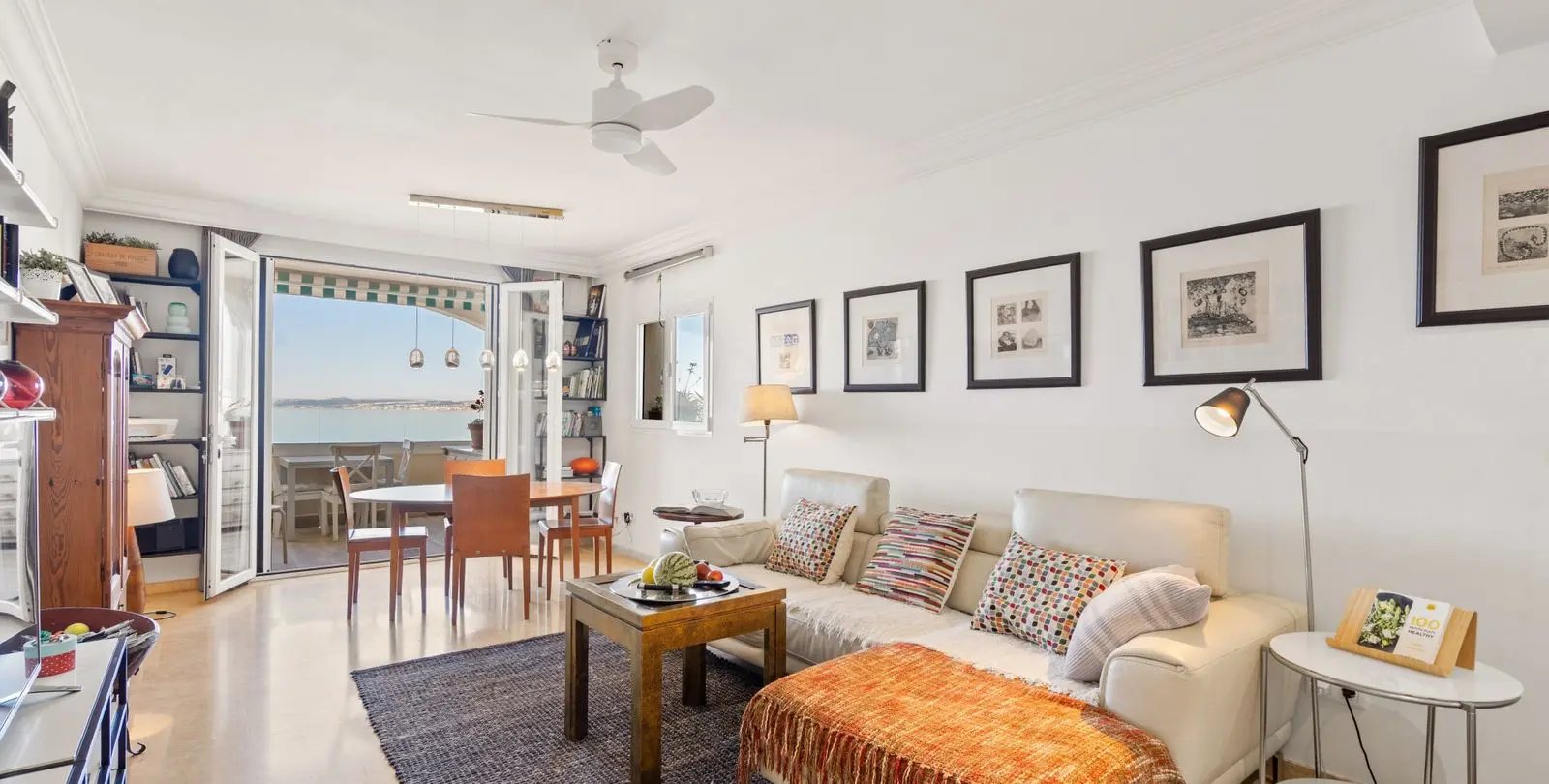 Venta de apartamento en planta media en Estepona 3