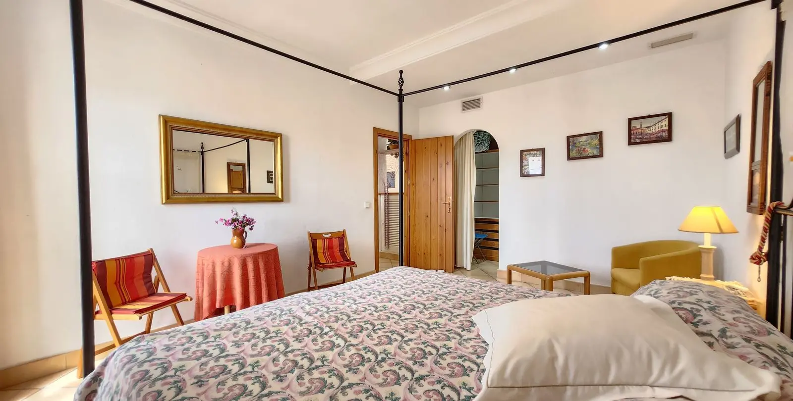 Venta de apartamento en planta media en Puerto Banús 17