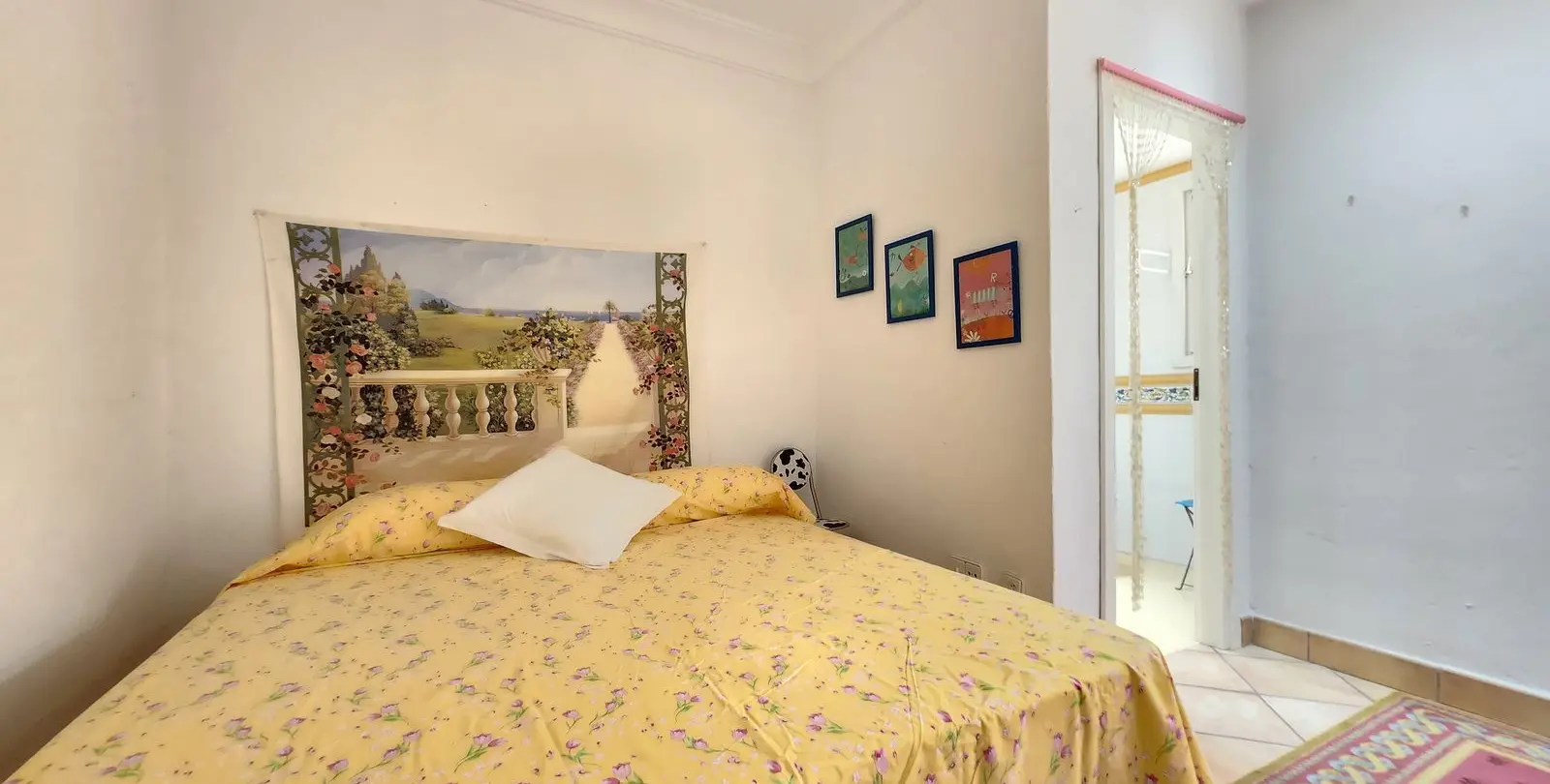 Venta de apartamento en planta media en Puerto Banús 26