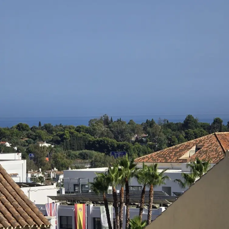 Venta de ático dúplex en Nueva Andalucía