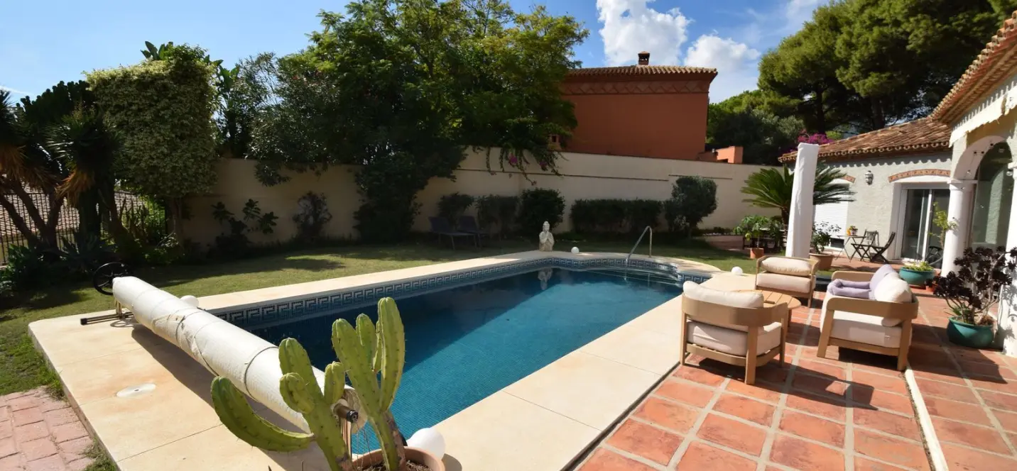 Sale of detached villa in Mijas 1