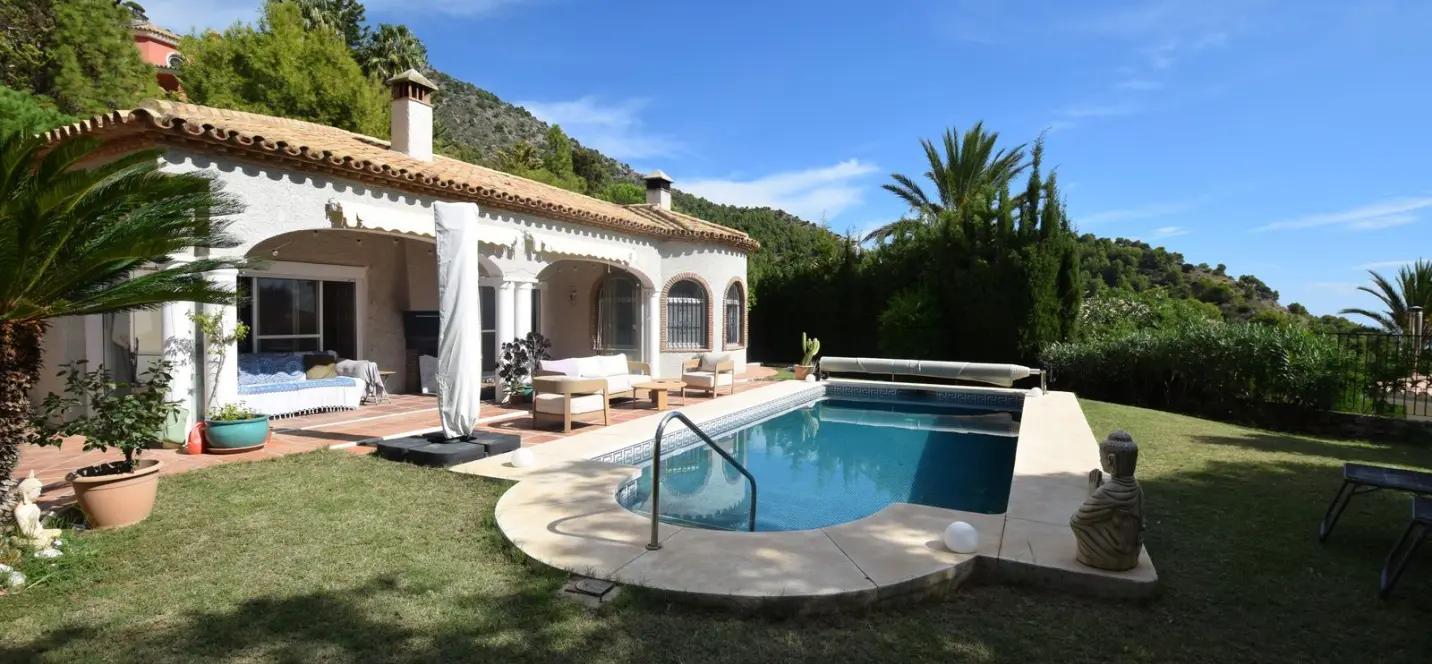 Sale of detached villa in Mijas 2