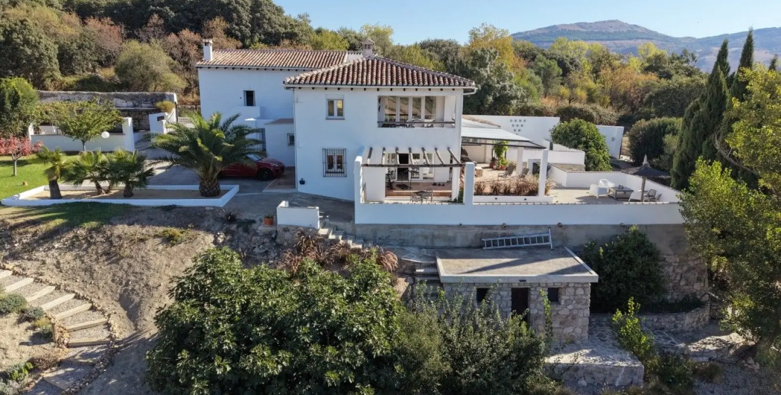 Sale of detached villa in Colmenar 1