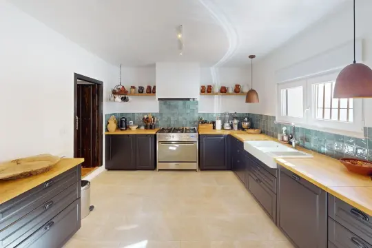 Image 34 thumb