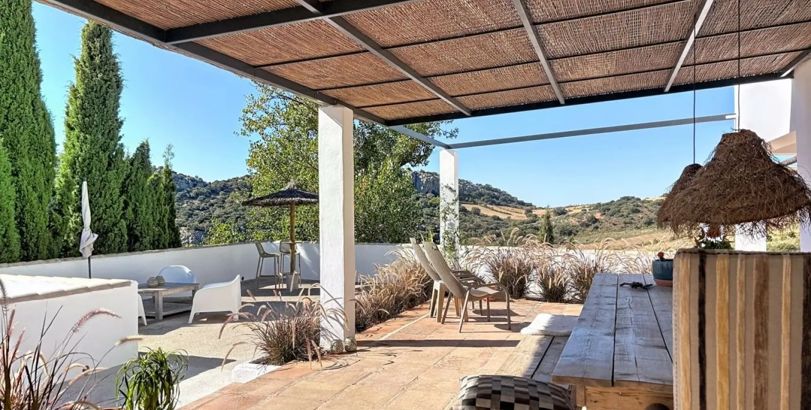 Sale of detached villa in Colmenar 46