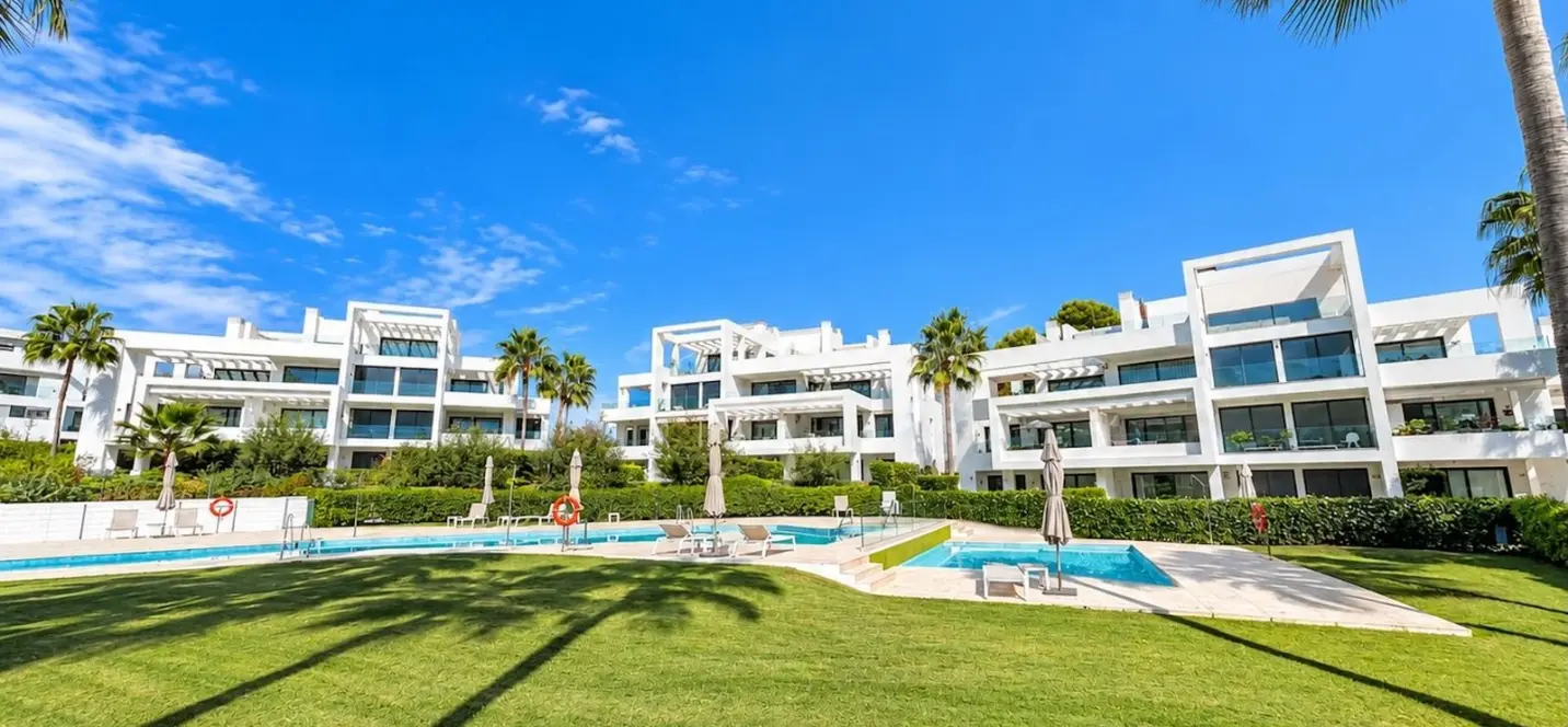 Venta de ático dúplex en Benahavís 0