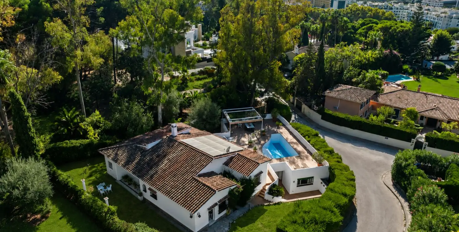 Venta de villa independiente en Marbella 1