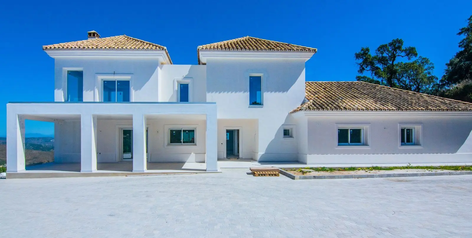Sale of detached villa in La Mairena 25