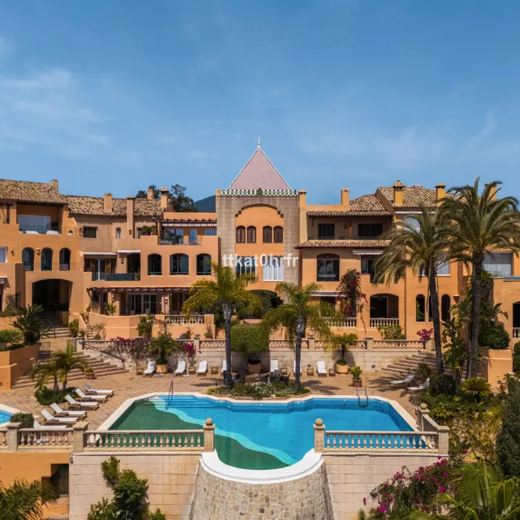 Venta de ático dúplex en Nueva Andalucía