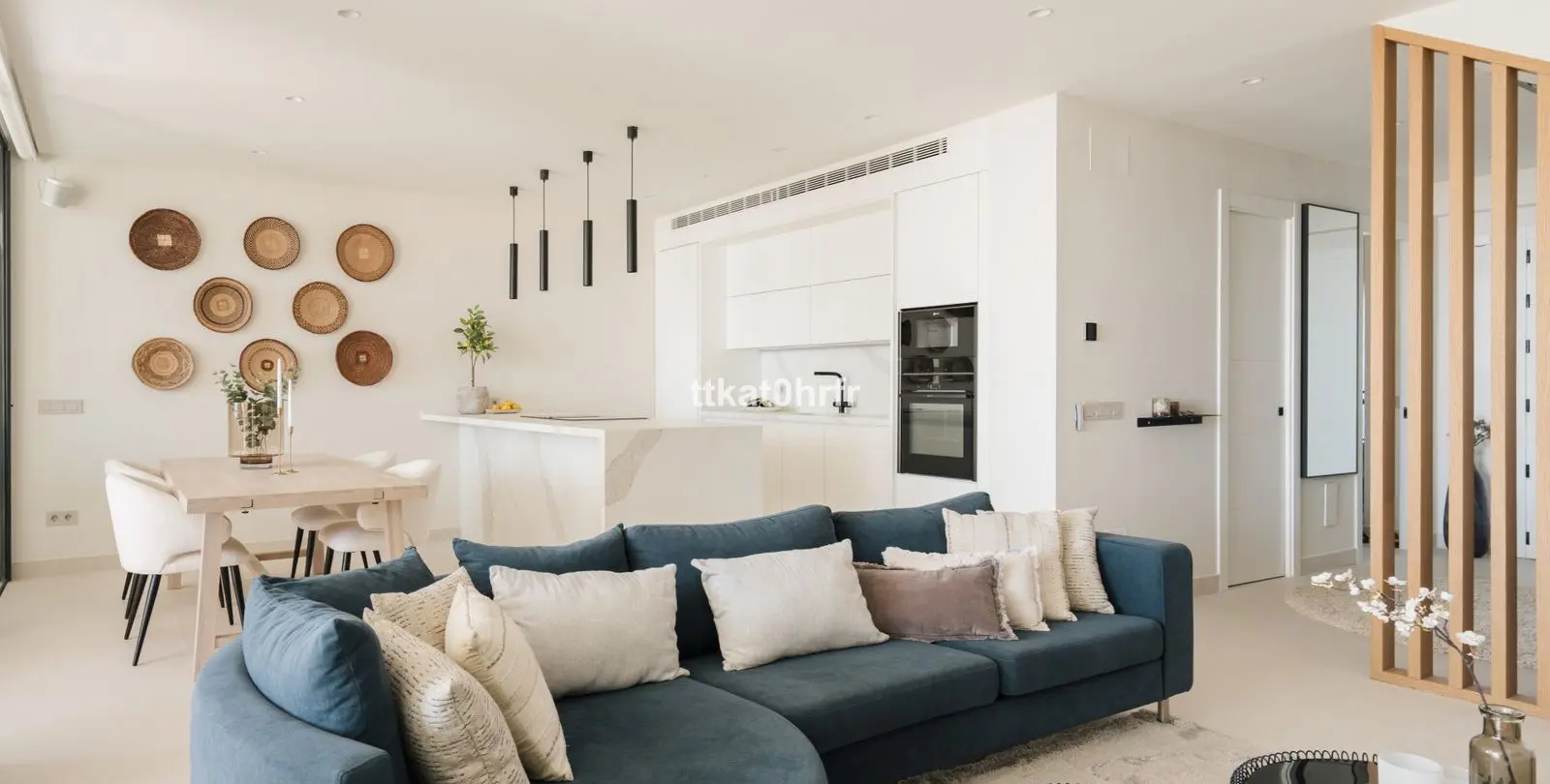 Sale of penthouse duplex in Nueva Andalucía 2