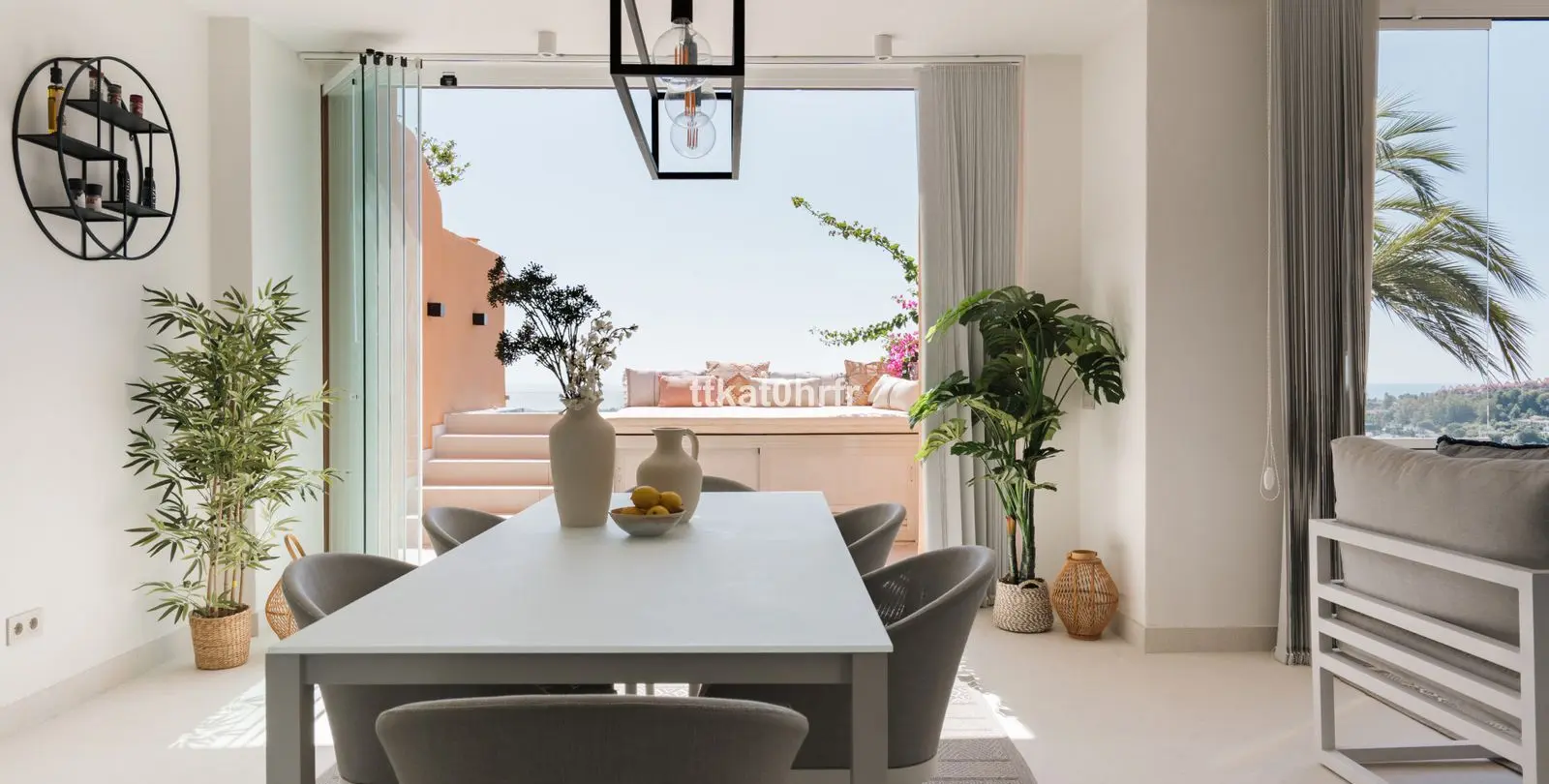 Sale of penthouse duplex in Nueva Andalucía 9