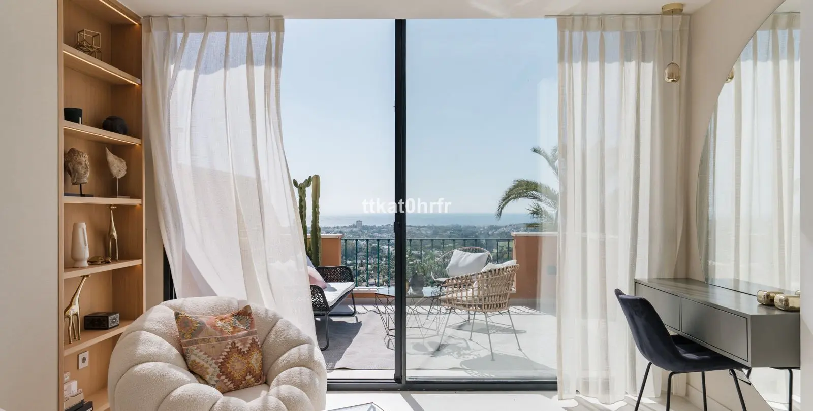 Sale of penthouse duplex in Nueva Andalucía 12