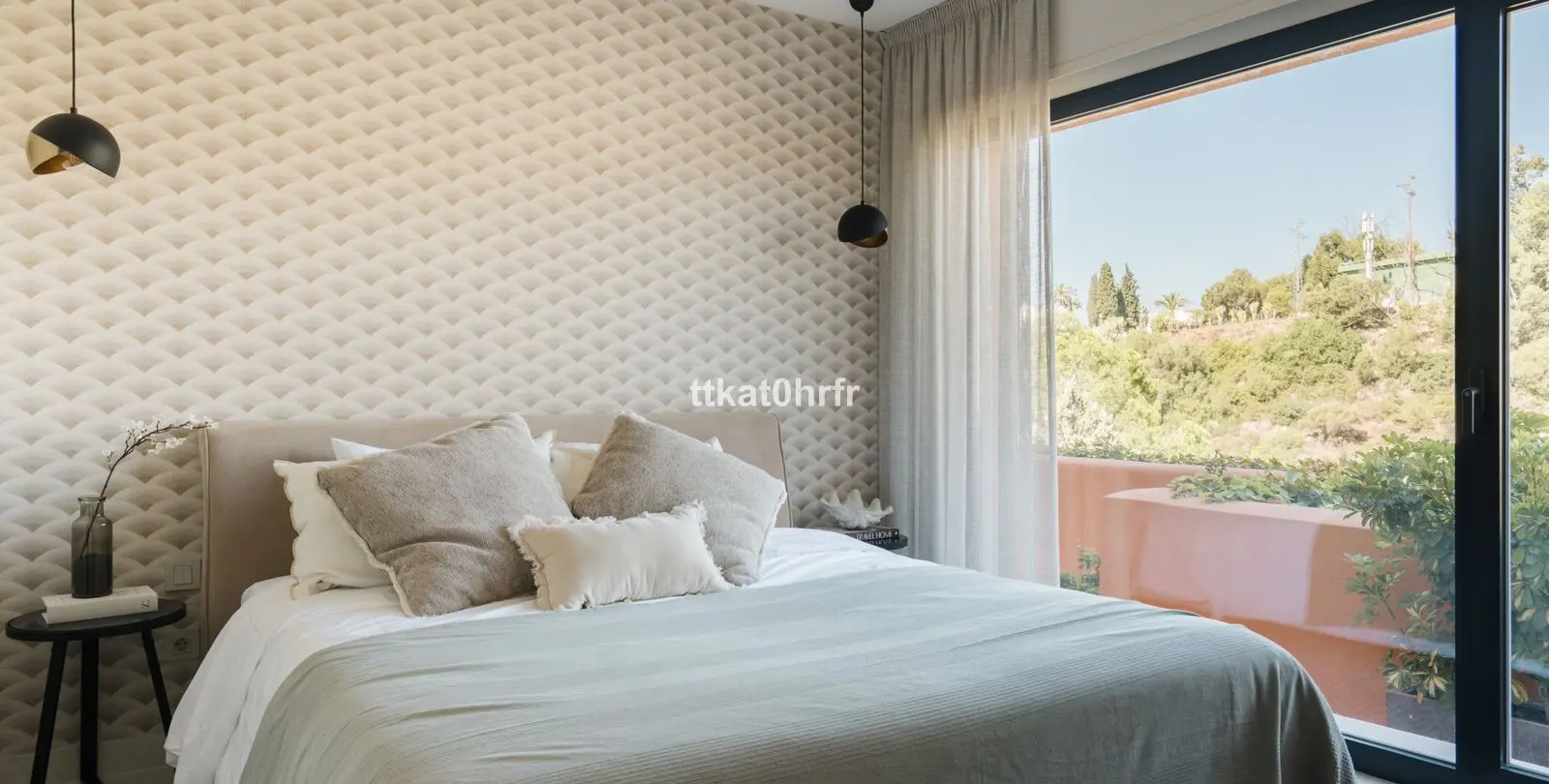 Sale of penthouse duplex in Nueva Andalucía 31