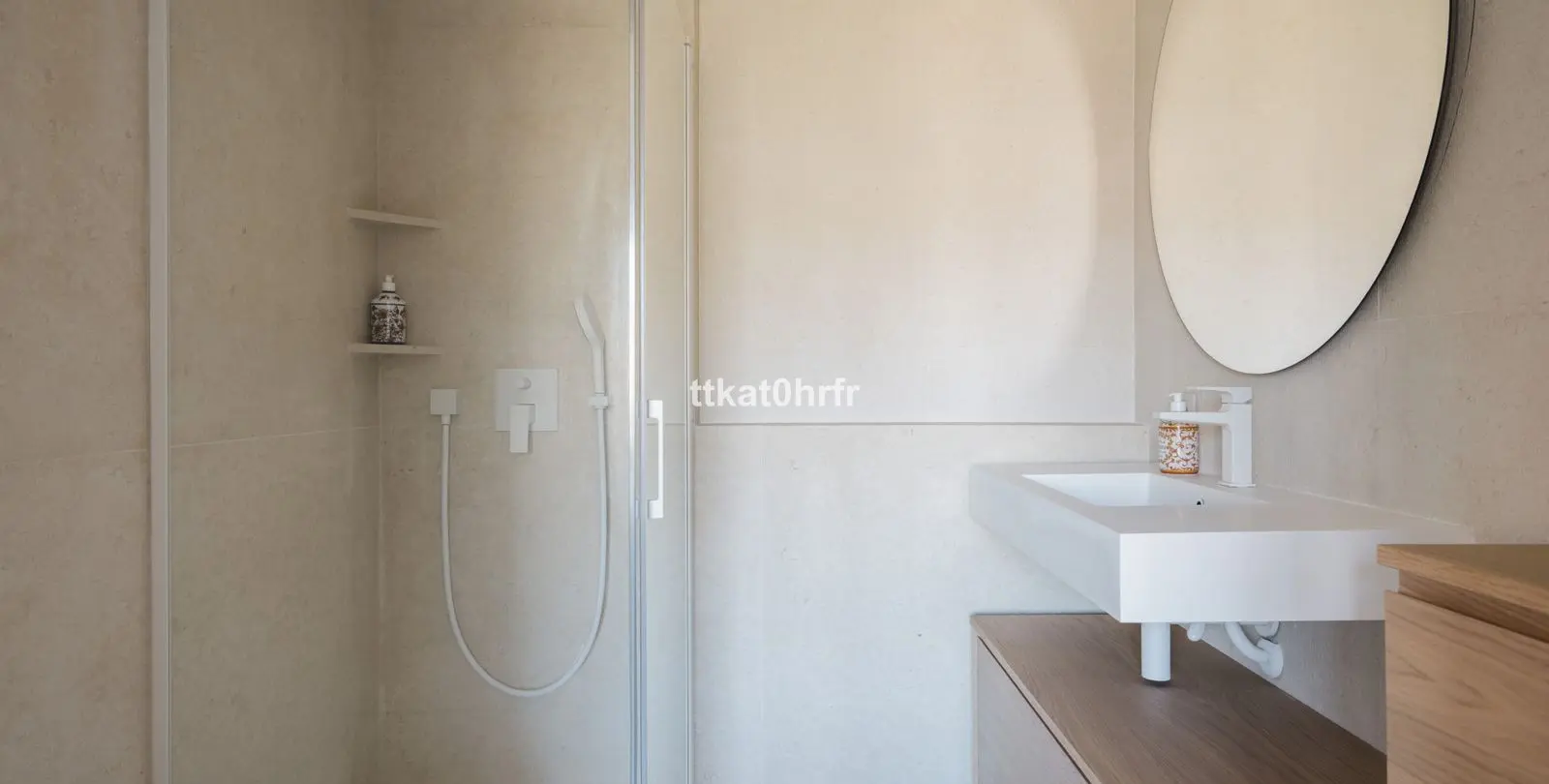 Sale of penthouse duplex in Nueva Andalucía 33
