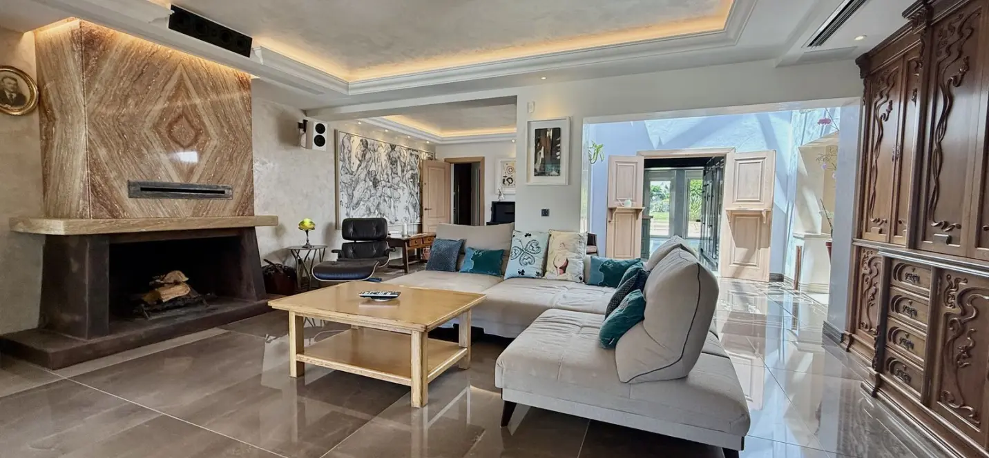 Venta de villa independiente en San Pedro de Alcántara 2