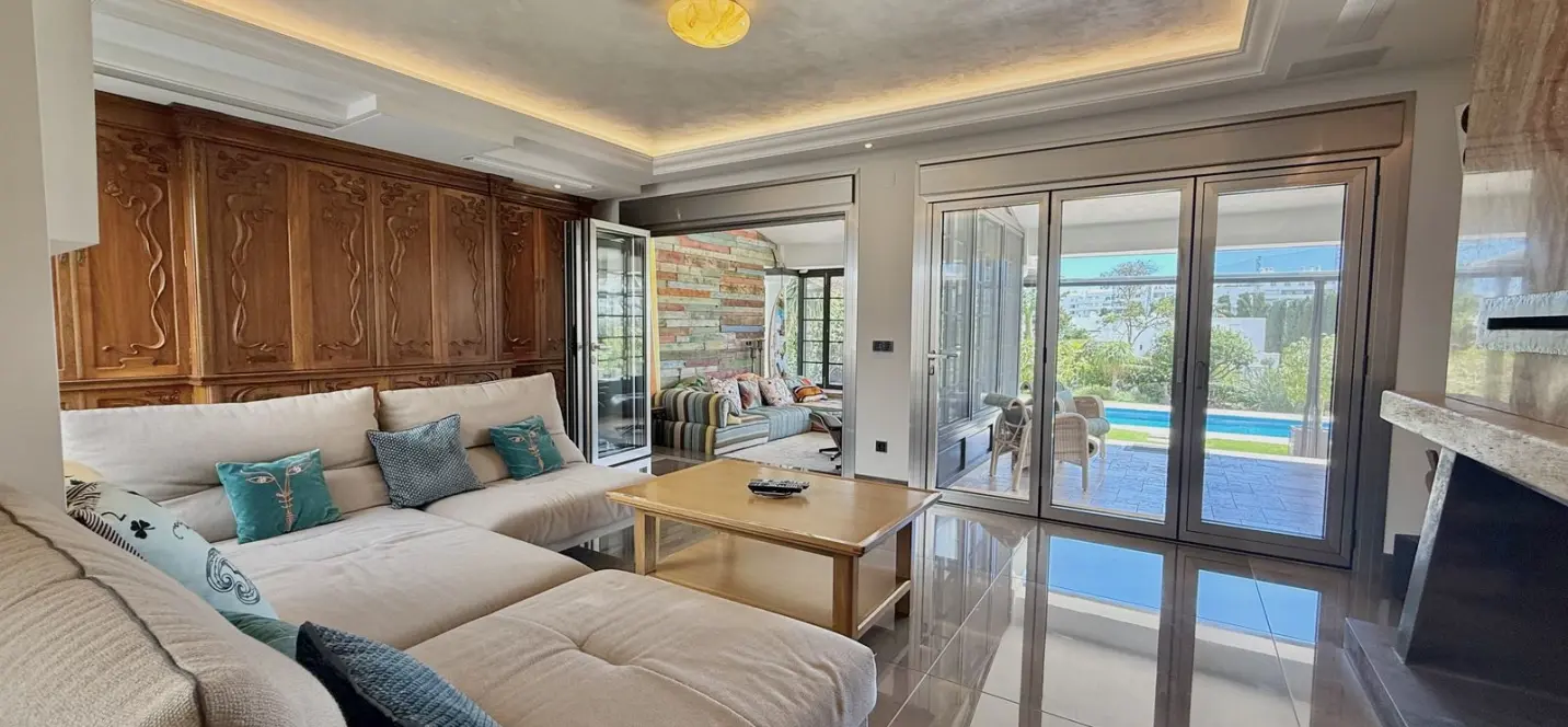 Venta de villa independiente en San Pedro de Alcántara 4