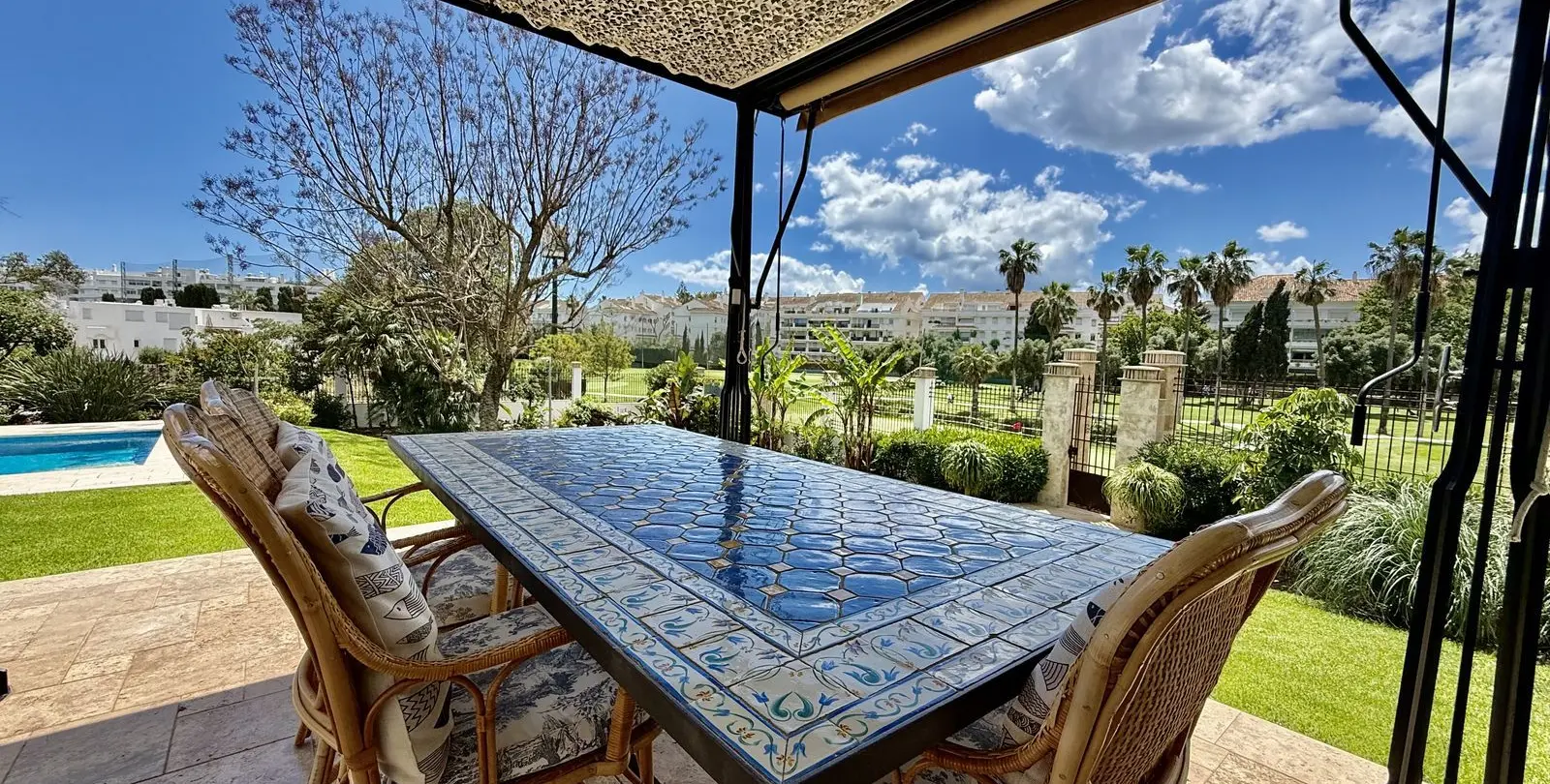Venta de villa independiente en San Pedro de Alcántara 17