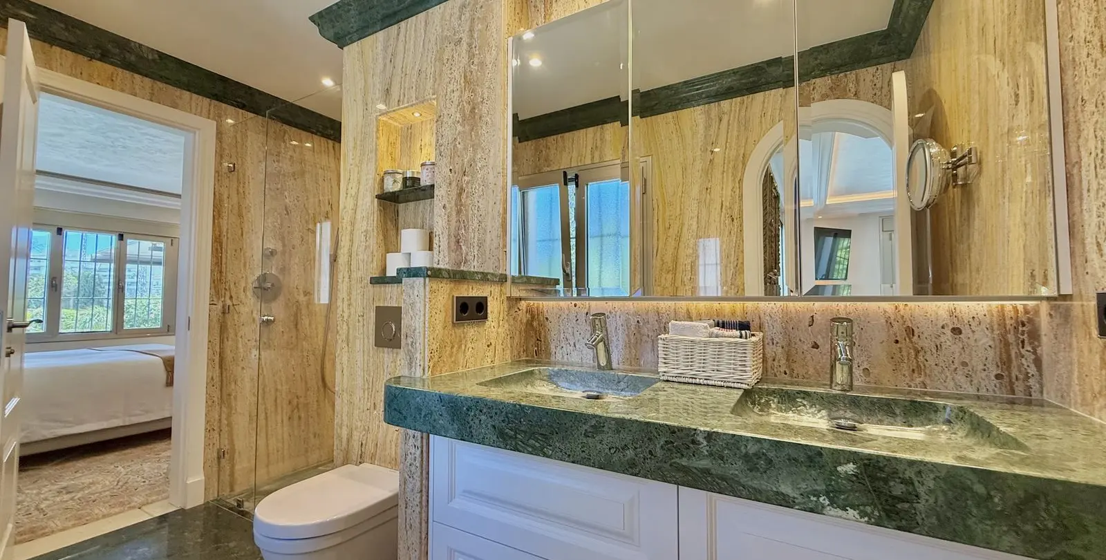 Venta de villa independiente en San Pedro de Alcántara 30