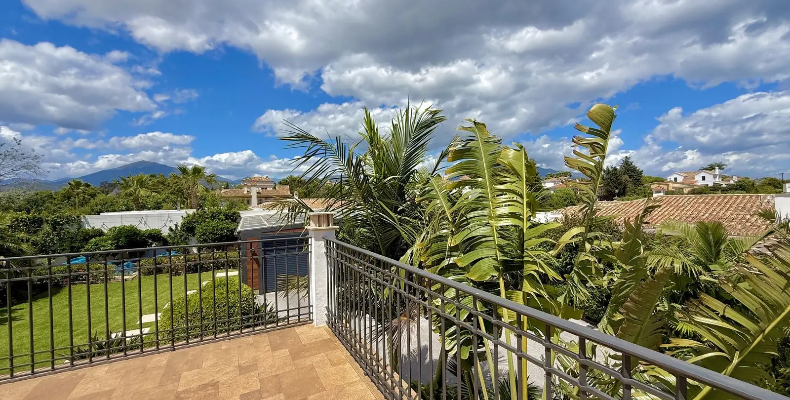 Venta de villa independiente en San Pedro de Alcántara 34
