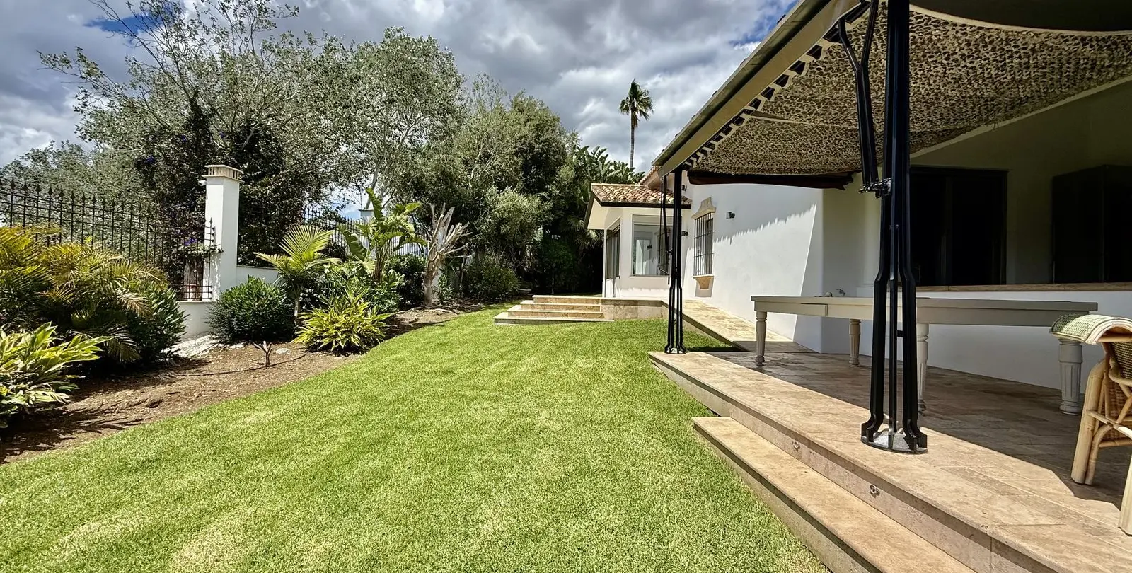 Venta de villa independiente en San Pedro de Alcántara 42