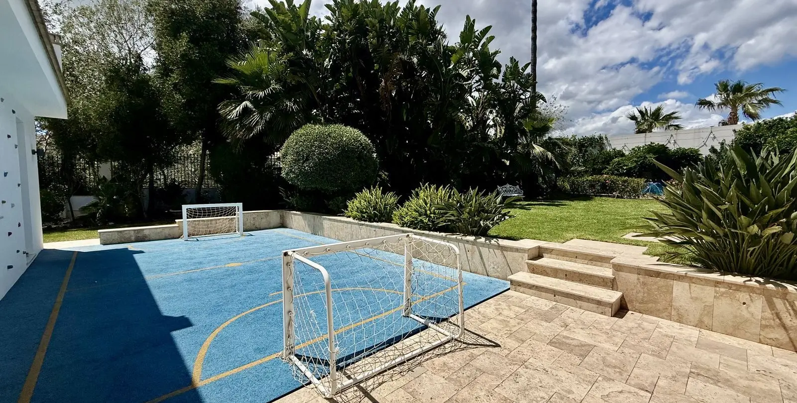 Venta de villa independiente en San Pedro de Alcántara 54